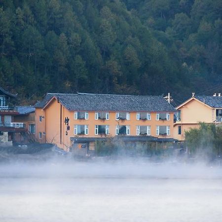 Bamboo Cultural Lake Inn Ninglang Экстерьер фото